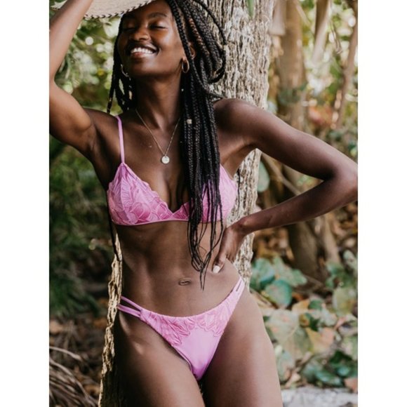 L*SPACE BIKINI SET - Picture 3 of 9